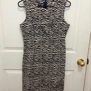 Chic Zebra Print Midi Dress